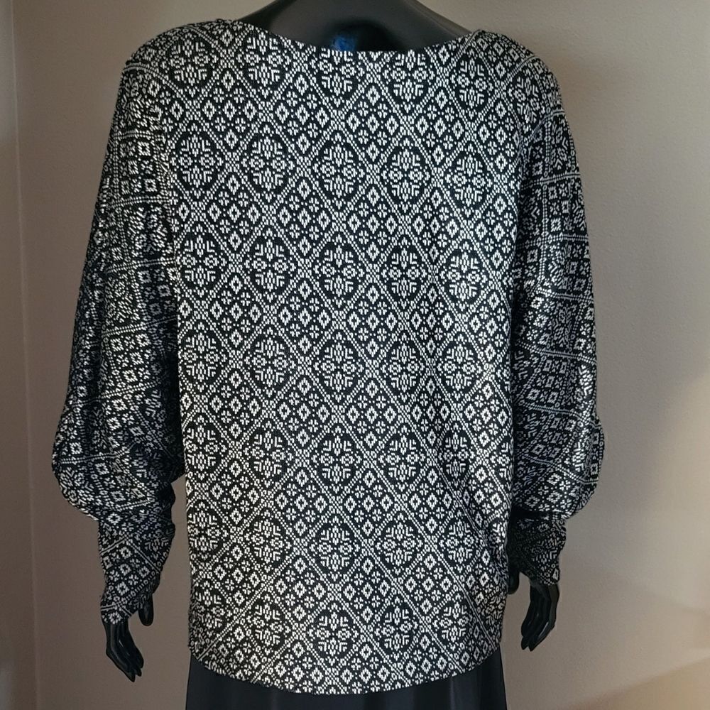 Womans Size Large Jacquard Top - Picture 3 of 6